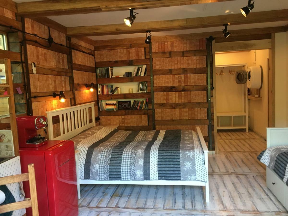 Skay Loft Bed and Breakfast Braşov Exteriör bild