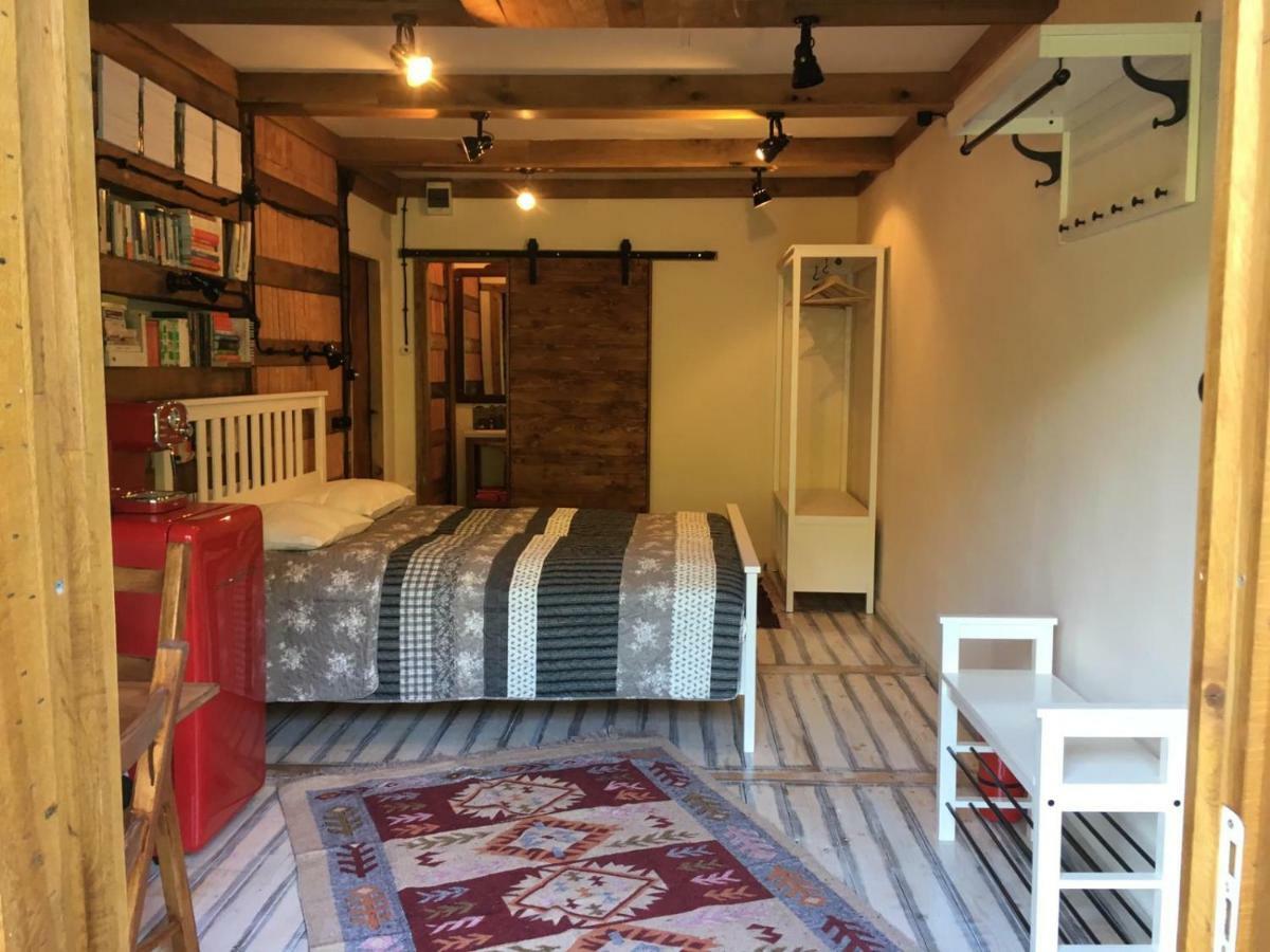 Skay Loft Bed and Breakfast Braşov Exteriör bild